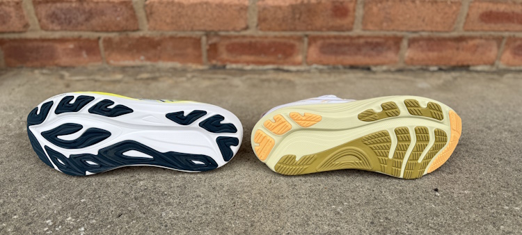 ASICS GT 2000 14 vs Kayano 32 Outsole ASICS GT 2000 14 vs Kayano 32 Outsole