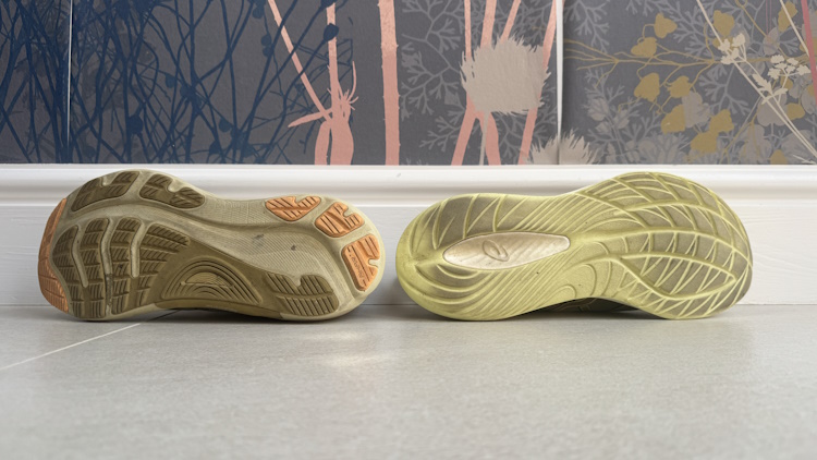 ASICS Gel Kayano 32 vs Cumulus 27 Outsoles Wide ASICS Gel Kayano 32 vs Cumulus 27 Outsoles Wide