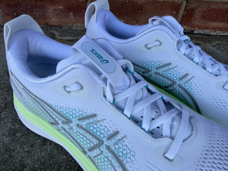ASICS Kayano 33 Lacing