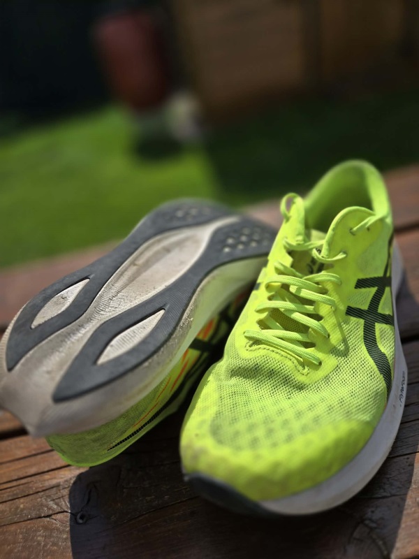 ASICS HyperSpeed ASICS HyperSpeed