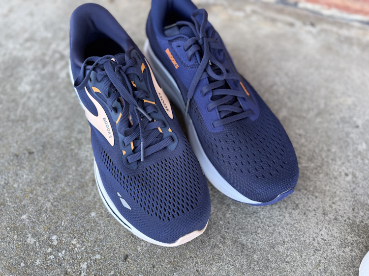 Adrenaline GTS 23 vs 24 Toe Box Adrenaline GTS 23 vs 24 Toe Box