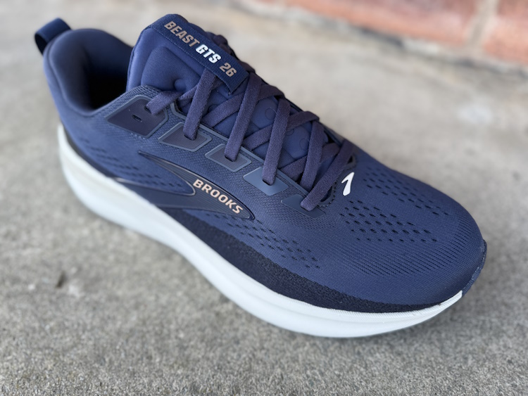 Brooks Beast GTS 26 Toebox