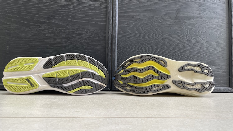 Brooks Glycerin Max vs Ghost Max 3 Outsoles Wide