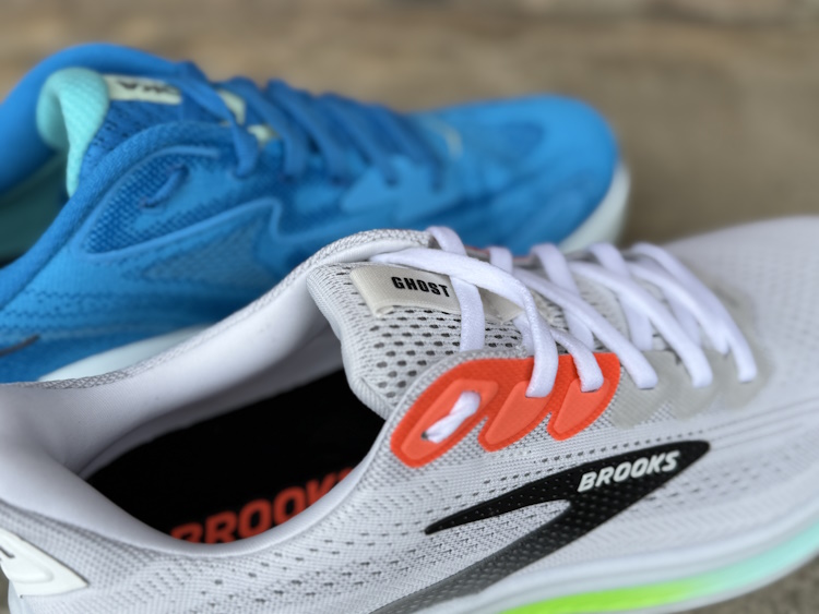 Ghost 17 vs Clifton 10 Tongue