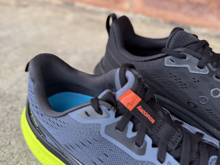 Hurricane 25 vs Guide 18 Heel Collar