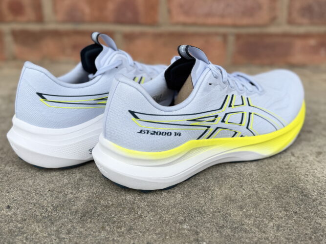 ASICS 2000 14