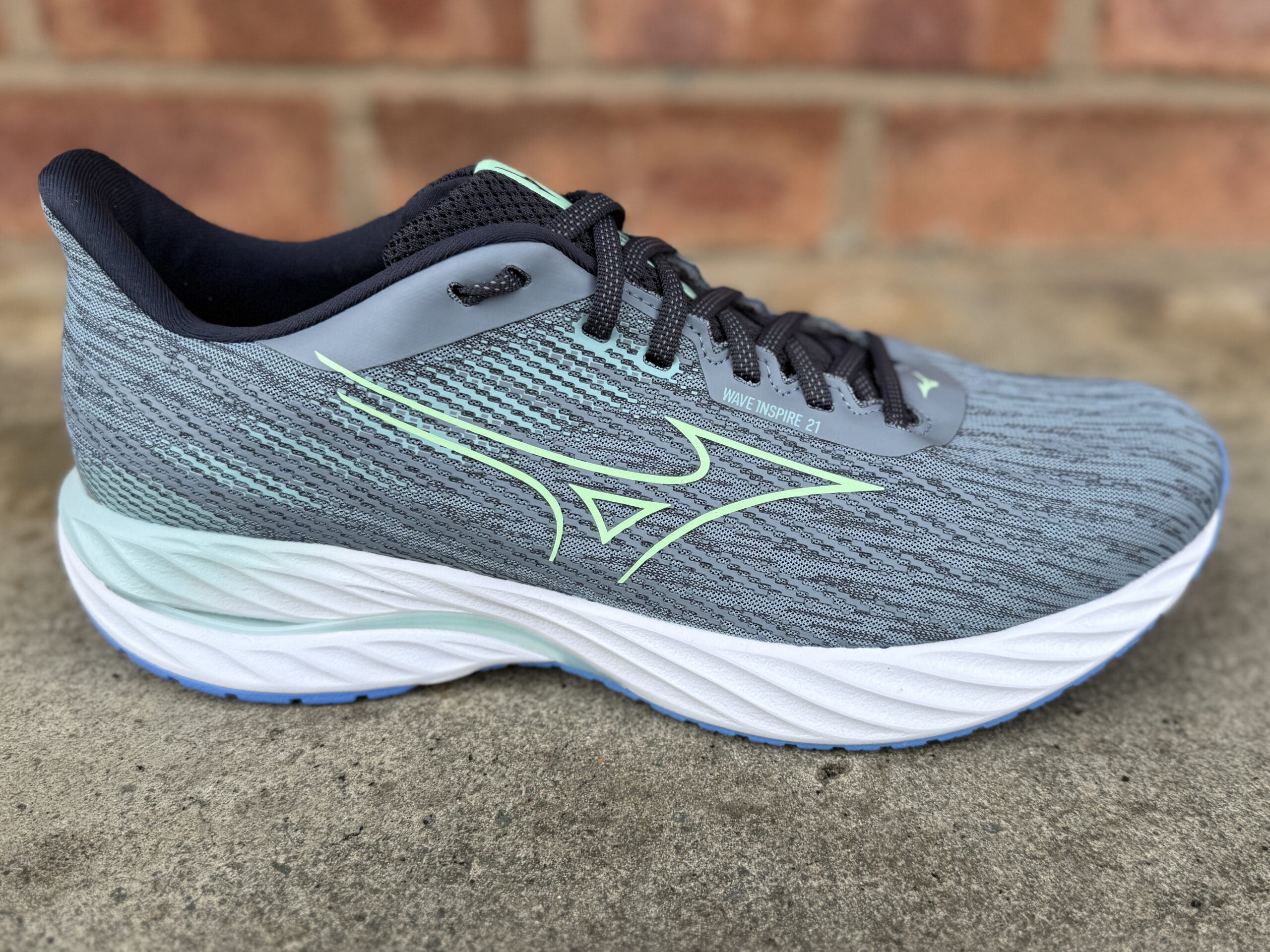 Mizuno Wave Inspire 21