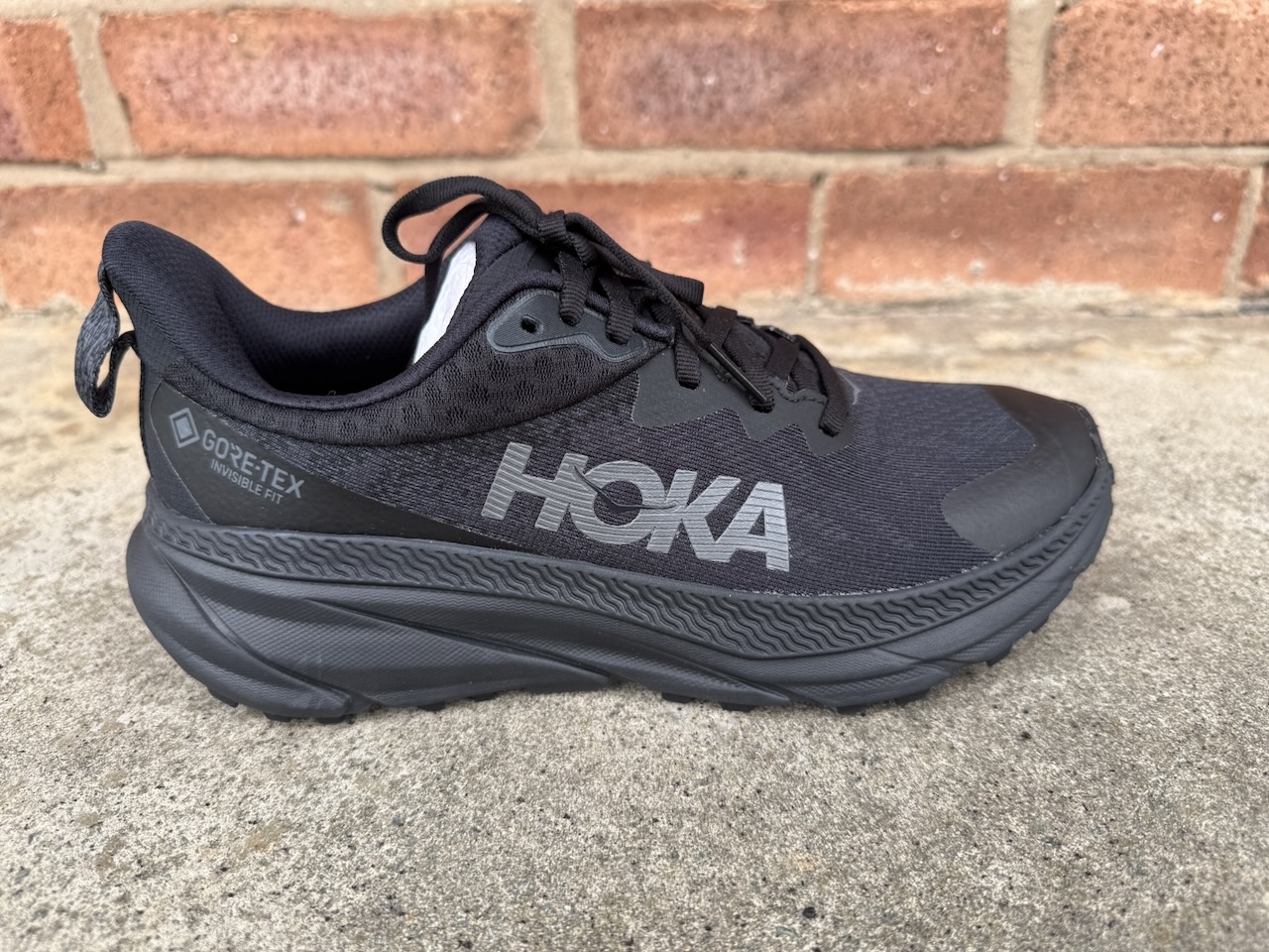 HOKA Challenger