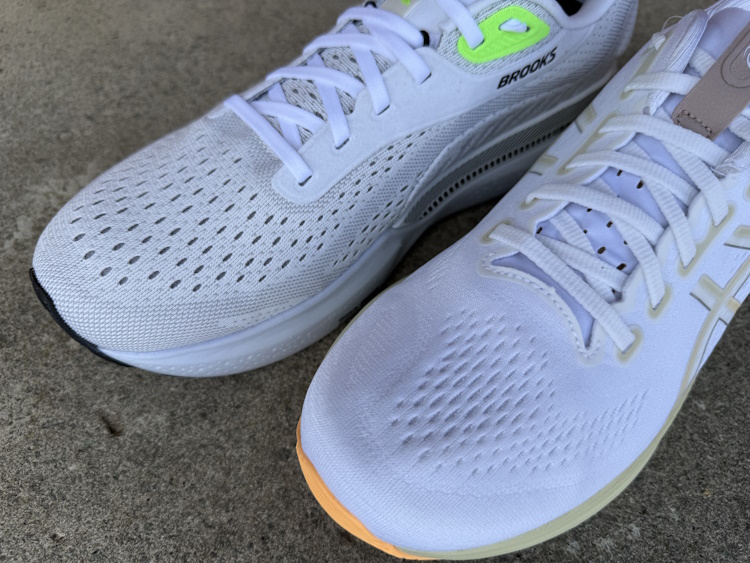 Kayano 32 vs Adrenaline GTS 24 Toe Box