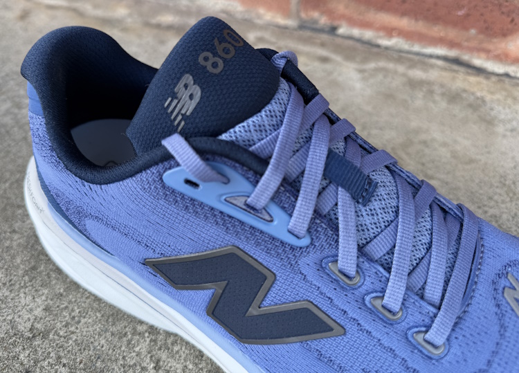 New Balance 860v15 Tongue and Lacing