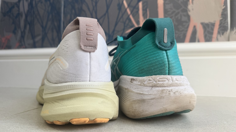 Nimbus 27 vs Kayano 32 Heels Rear