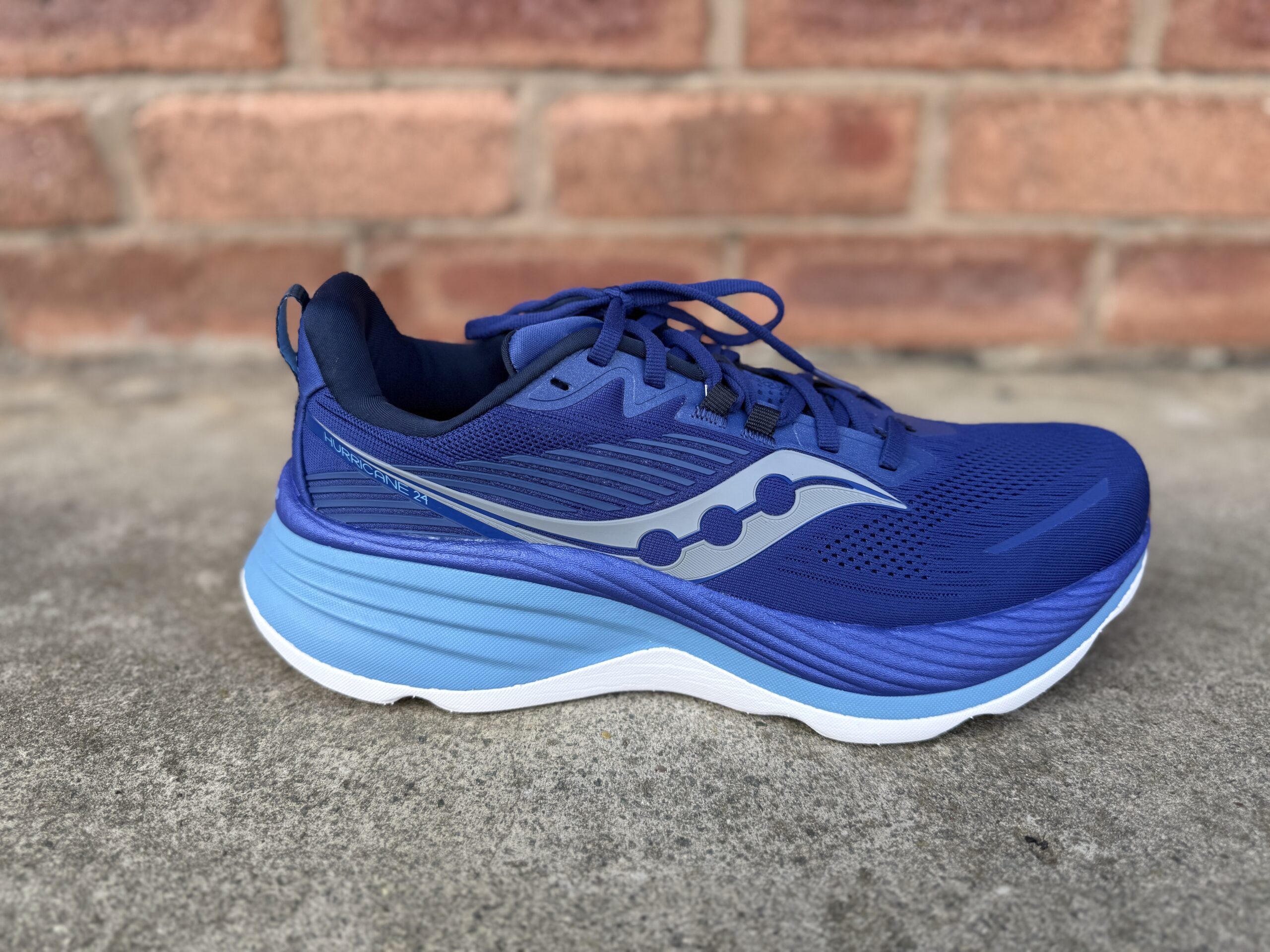 Saucony Hurricane 24