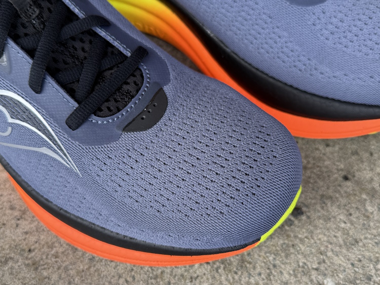 Saucony Triumph 23 Side Uppr